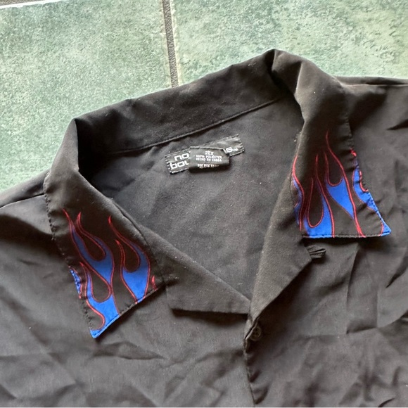 Y2K VTG 90s No Boundaries Blue Flame Button Front Dress Shirt - Picture 3 of 9